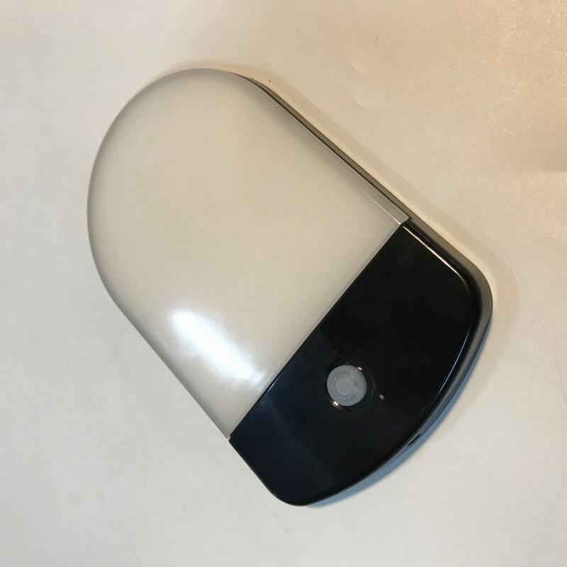 Ako si vybrať tie najlepšie svetlá do karavanu pre vaše vozidlo?